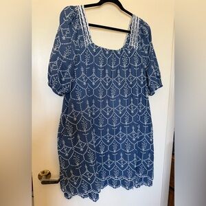 NWOT Caslon Short Sleeve Navy & White Eyelet Mini Dress in Size Large